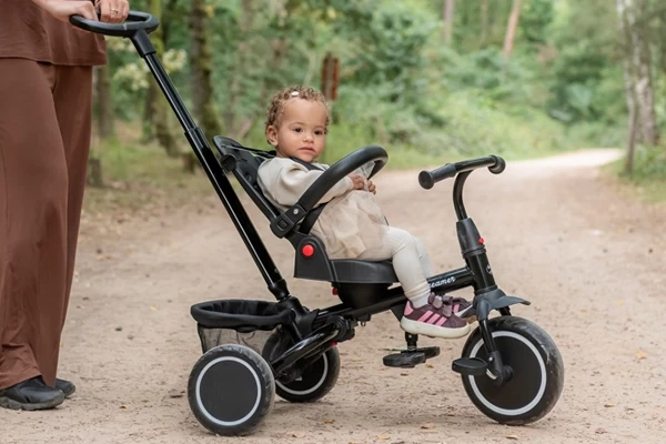 De zitting kan naar achteren om te liggen