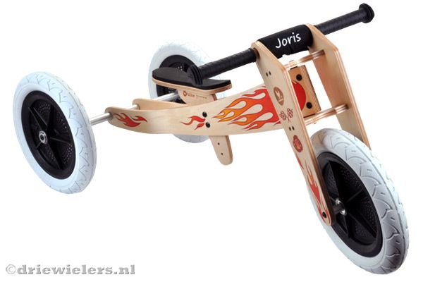 Voorzien van klittebandsluiting.