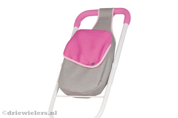 Compleet met tas aan de duwstang.