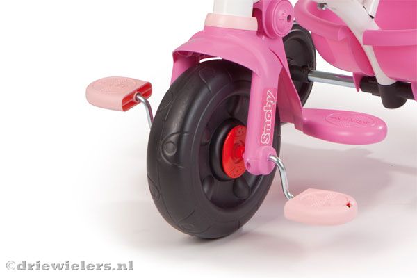 Het voorwiel van de Smoby Be Move comfort.