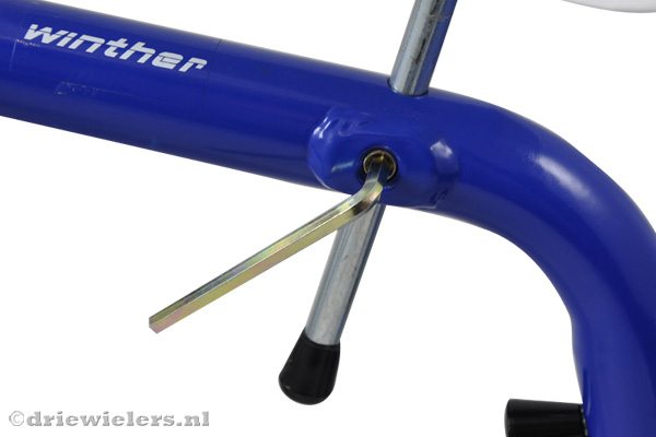 Zadel eenvoudig te verstellen met imbussleutel.