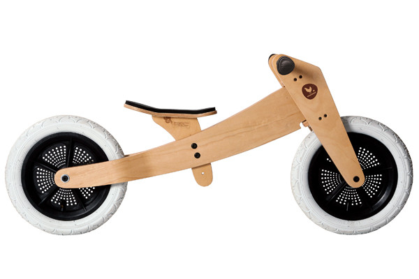 Omgebouwd tot loopfiets - lage stand.