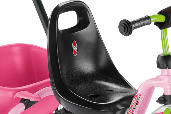 De zitting is traploos verstelbaar.