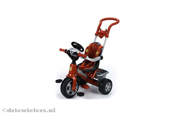 Met duwstang, voetsteuntje en veiligheidszitje.