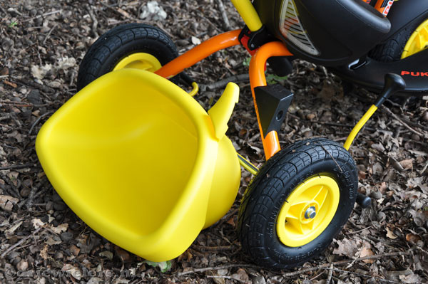 Kiepbak aan achterzijde van de driewieler.