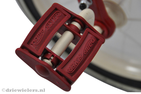 Rode originele Radio Flyer pedalen.